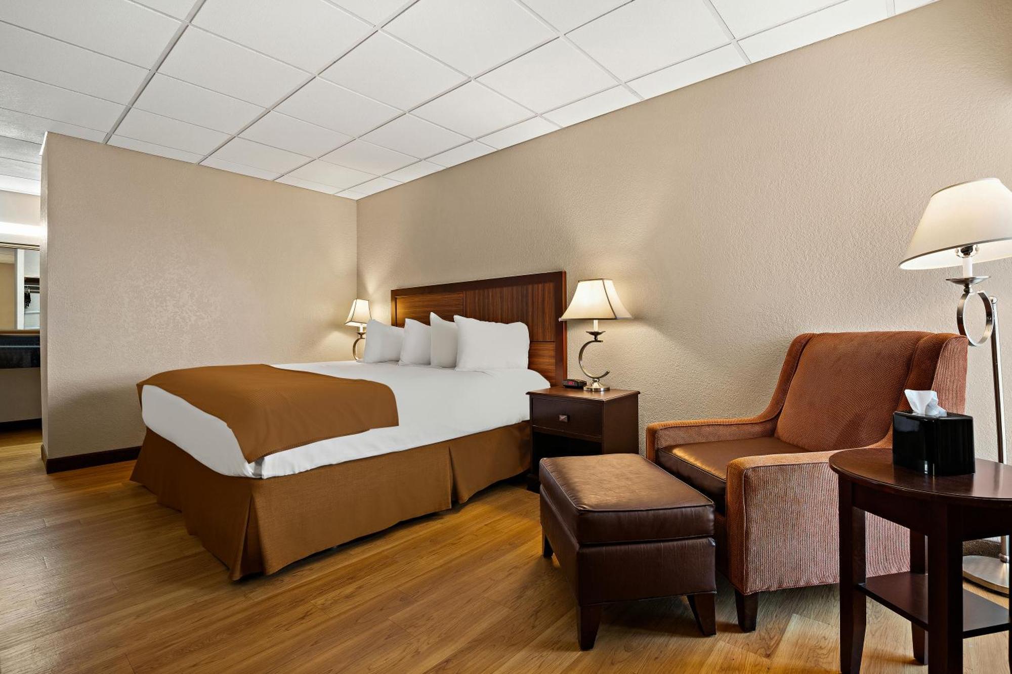 Rodeway Inn McPherson Exterior foto
