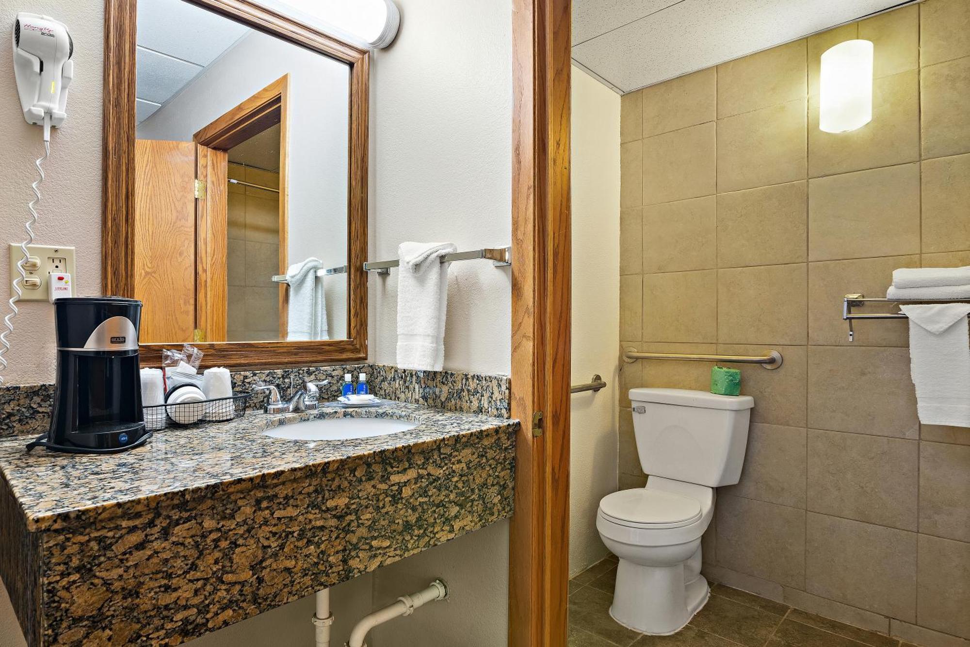 Rodeway Inn McPherson Quarto foto